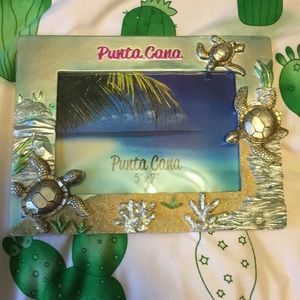 Brand new Punta Cana 5x7 picture frame.